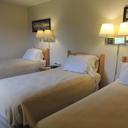 White Caps Motel Порт Клинтън Екстериор снимка